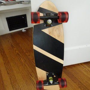 Brand New Cruiser Skateboard